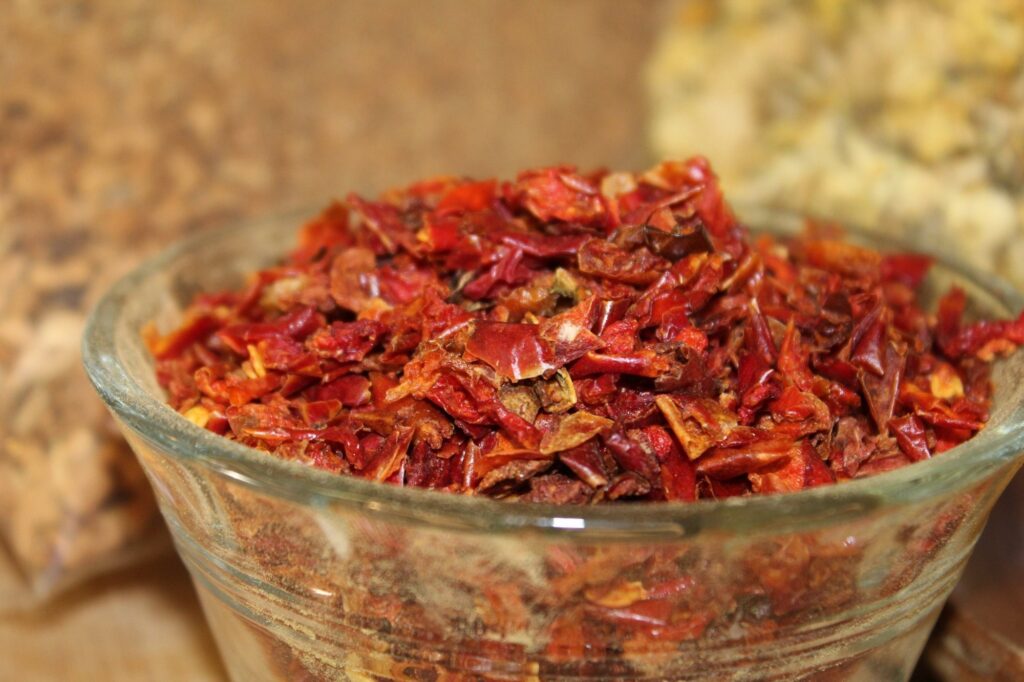 Dehydrated Color Capsicum Flakes